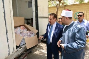 محافظ المنوفية يتفقد 2 طن لحوم لتوزيعها ضمن صكوك الأضاحي على الأسر الأولى بالرعاية