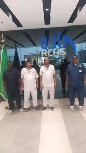 *بيئة جدة تنفذ مبادرة لسقيا ومتابعة الشتلات المزروعة في كلية الريادة