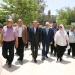 مستشار رئيس الجمهورية ومحافظ القاهرة يتفقدان أعمال التطوير بحديقة الأزبكية