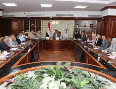 نائب محافظ بني سويف يعقد اجتماعًا لمتابعة تسليم المرحلة الأولى من مبادرة "حياة كريمة"