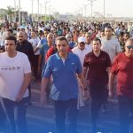 محافظ السويس يشارك في الإحتفال بيوم الرياضة المصري بممشي أهل السويس 