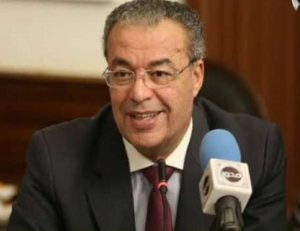 فيلسوف السياسة والثقافة والطب