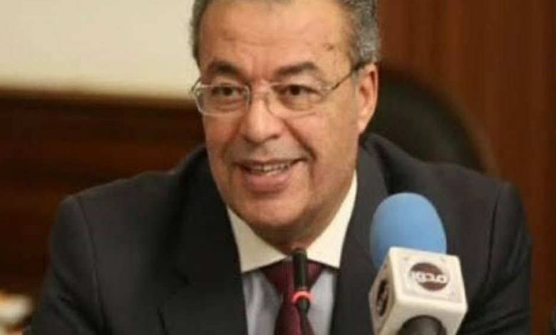 فيلسوف السياسة والثقافة والطب