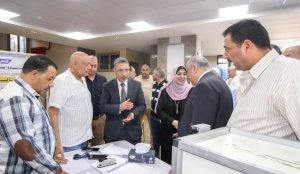 رئيس جامعة طنطا ونائب رئيس الجامعة يتفقدان انتخابات تحسين أحوال العاملين