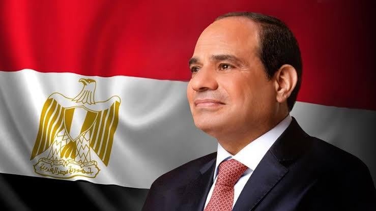 الدكتور محمد حسين يهنئ اساتذة جامعة طنطا الفائزين بجوائز الدولة