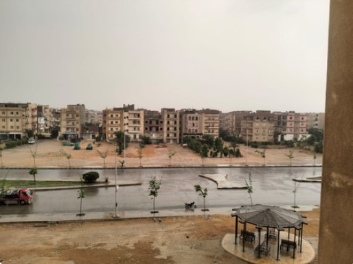 هجوم شتوي على صيف القاهرة والمحافظات المصرية..رياح وأمطار وبرق ورعد !