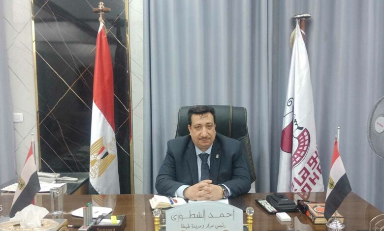 الشطوري يستجيب سريعاً لإعادة سور مدرسة طهطا