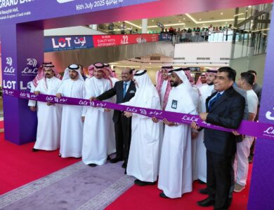 سعادة المهندس عبدالعزيز سندي يدشّن الإفتتاح الرسمي للفرع الجديد لأحد فروع مجموعة لولو هايبر العالمية بمكة المكرمة