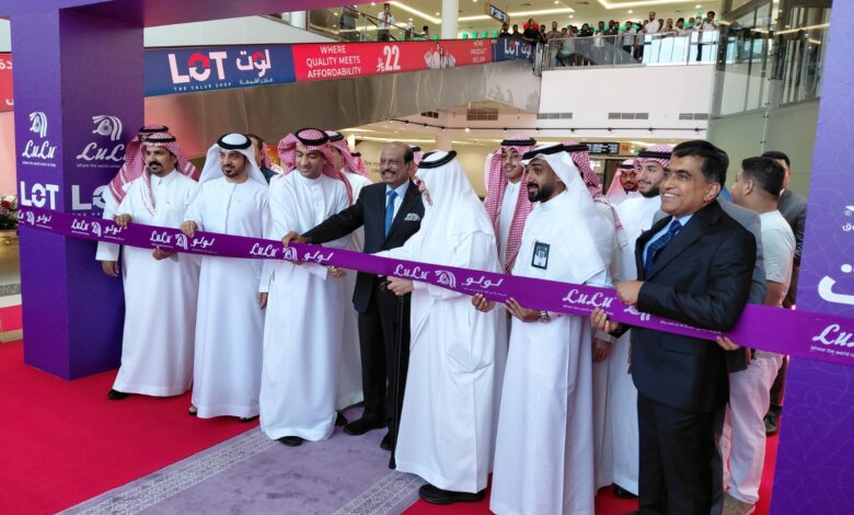 سعادة المهندس عبدالعزيز سندي يدشّن الإفتتاح الرسمي للفرع الجديد لأحد فروع مجموعة لولو هايبر العالمية بمكة المكرمة