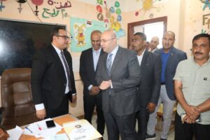 محافظ بني سويف يتفقد اللجان بمركزي ببا والفشن لمتابعة التصويت انتخابات مجلس الشيوخ 2025.