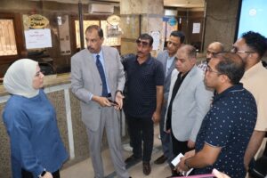 محافظ سوهاج يتفقد المراكز التكنولوجيةويوجه بتيسير الإجراءات على المواطنين