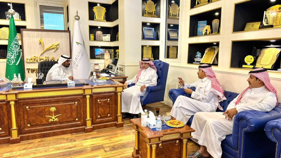 "تعليم الطائف" يستعرض دعم الإستثمار في التعليم مع الغرفة التجارية لتحقيق الاستدامة
