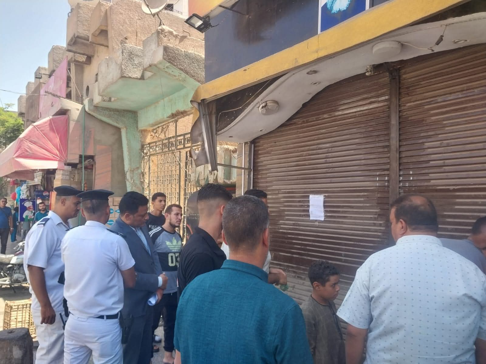 تشميع عشرة  مطاعم ومقاهي بمناطق الهلال والأرقم والزهراء بسوهاج