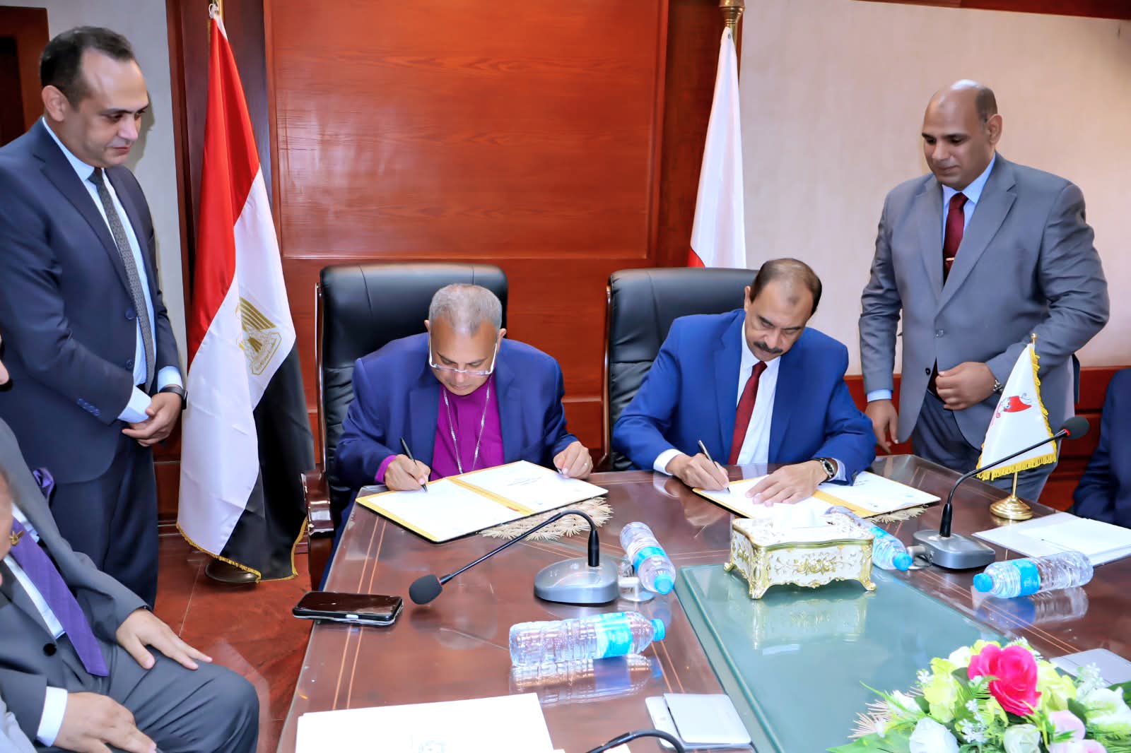 محافظ سوهاج يوقّع بروتوكول تعاون مع "القبطية الإنجيلية" لتمكين ذوي الإعاقة