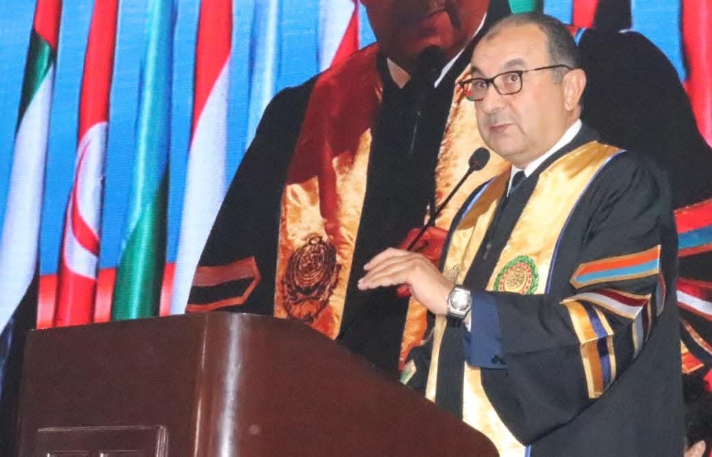 حفل تخرج دفعة جديدة من طلبة كلية الدراسات العليا