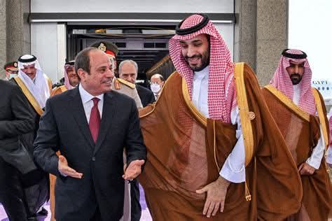 الرئيس السيسي يصل إلى السعودية للقاء الأمير محمد بن سلمان الرئيس السيسي يصل إلى السعودية للقاء الأمير محمد بن سلمان