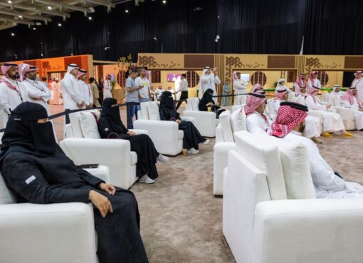 بيع 3صقور بـ111 ألف ريال في خامس ليالي المزاد الدولي لمزارع إنتاج الصقور 2025 بيع 3صقور بـ111 ألف ريال في خامس ليالي المزاد الدولي لمزارع إنتاج الصقور 2025