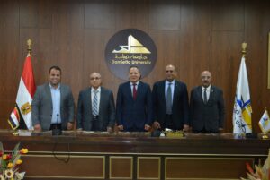 جامعة دمياط ومعهد راية العالى للإدارة والتجارة يوقعان بروتوكول تعاون مشترك
