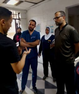 وكيل مستشفى الفيوم العام يفاجئ الأقسام بجولة تفقدية لمتابعة الخدمات الطبية
