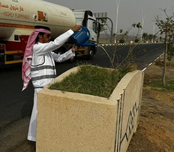 ‏“بيئة رنية” تنفذ مبادرة سقيا المزروعات بمشاركة متطوعين