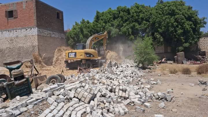 إزالة 32 حالة تعدي على أراضي زراعية وأملاك دولة ضمن المرحلة الأولى