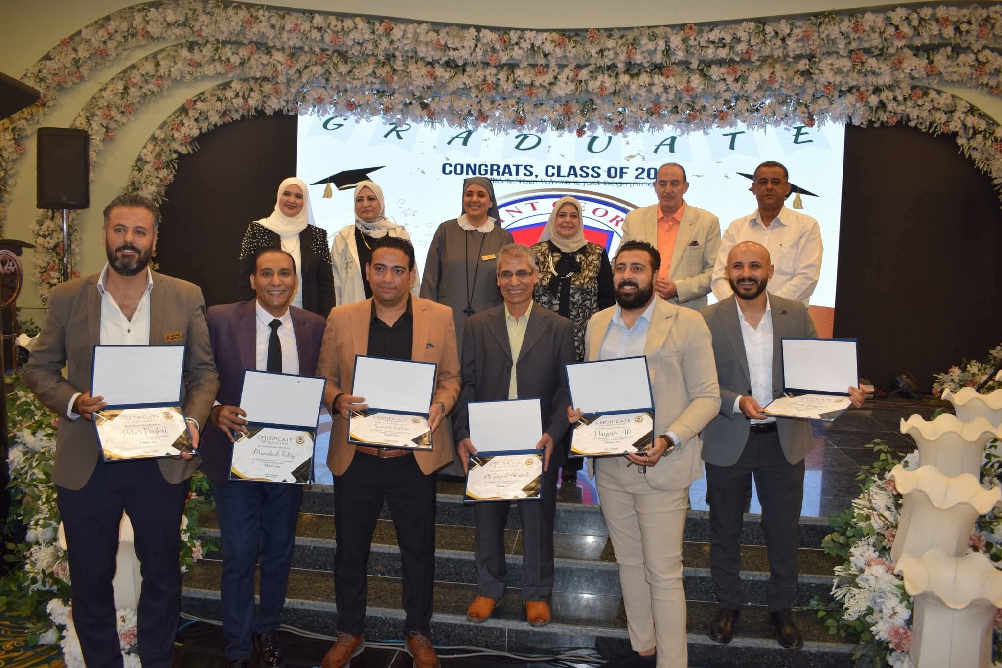 سان جورج الدولية ببنى سويف تحتفل بتخرج طلبة المرحلة للدبلومة الأمريكية 