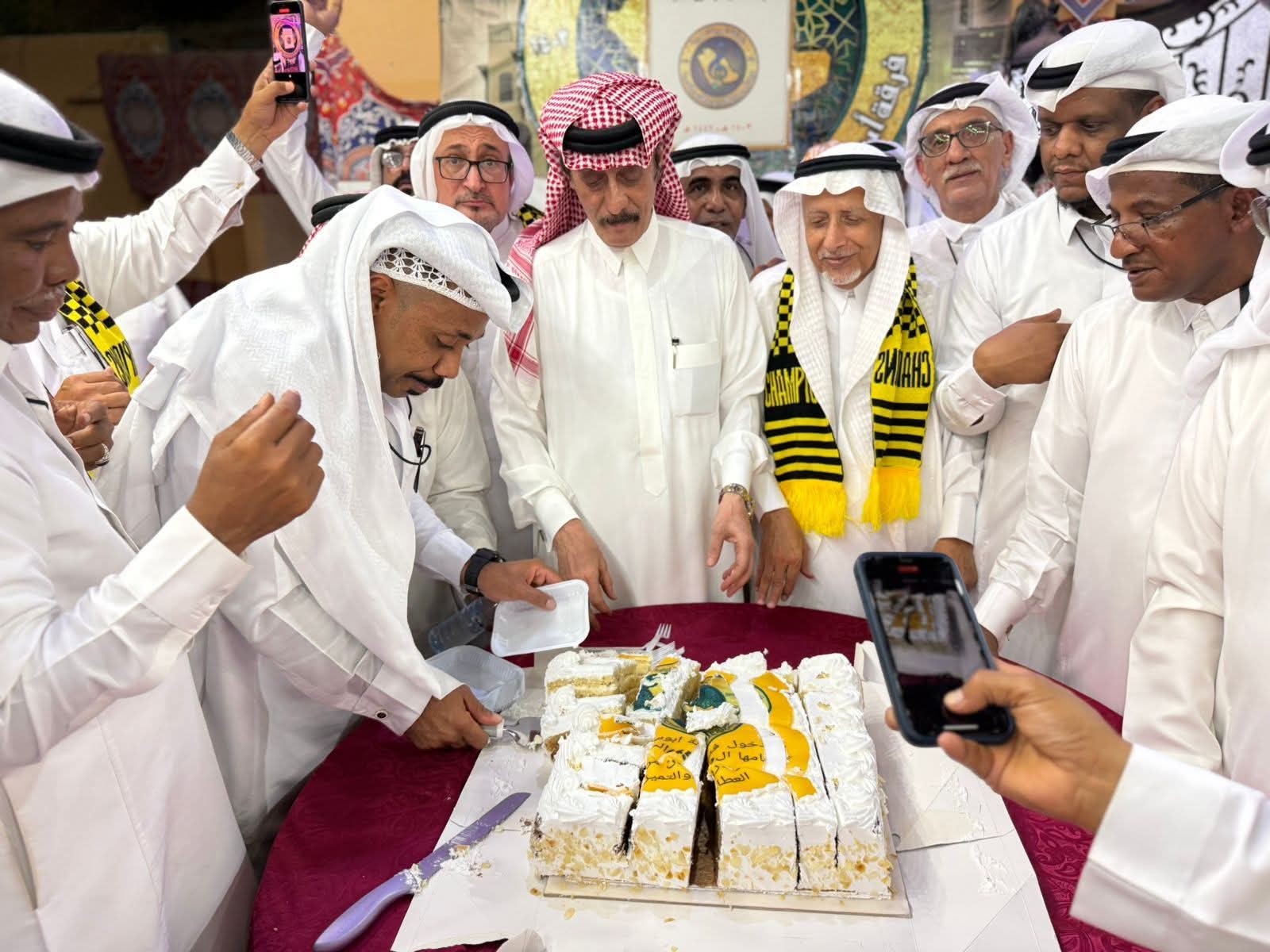 فرقة ابوسراج والمجموعة للفنون الشعبية تحتفل بدخول الفرقة عامها ال25