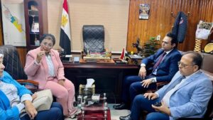 صحة سوهاج.. دويدار يستقبل الدكتورة عبلة الألفي نائب وزير الصحة لشئون السكان 