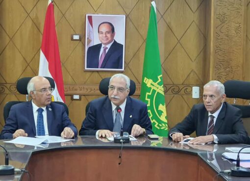مدير تعليم القليوبية يترأس اجتماع مجلس الأمناء والآباء والمعلمين