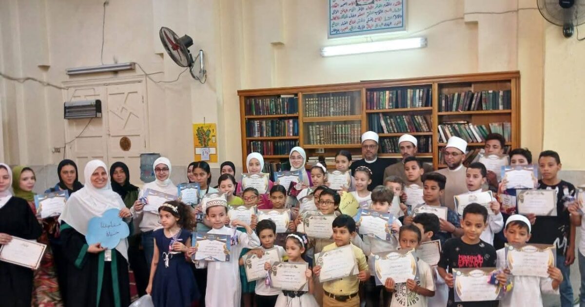 تنشئة جيل محب لله ورسوله بنشر الفكر المستنير والاهتمام بعمارة بيوت الله ونشر العلم النافع بمساجد محافظة البحيرة