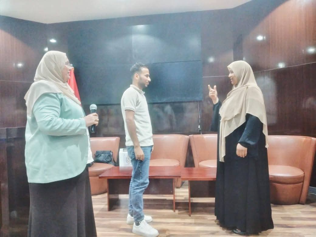 جامعة قناة السويس تنظم ندوة حول استخدام لغة الإشارة لتحسين مهارات