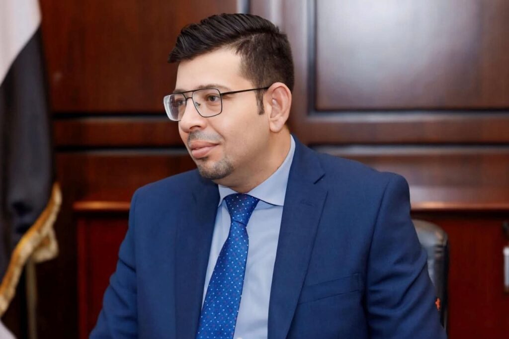واشنطن تحاصر.. والخليل تُسقط أوهام المخاتير