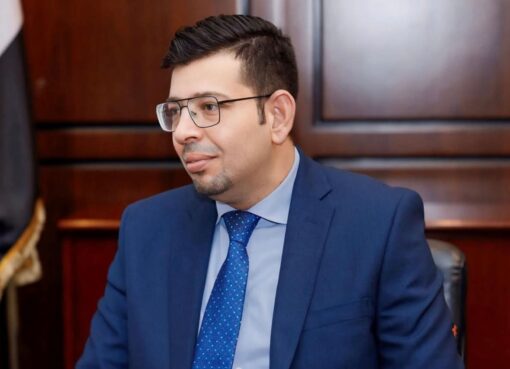 واشنطن تحاصر.. والخليل تُسقط أوهام المخاتير واشنطن تحاصر.. والخليل تُسقط أوهام المخاتير