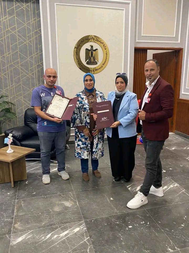 بمركز انطلاق للتدريب والتكنولوجيا داخل شركة البترول