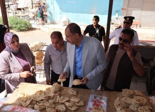 محافظ سوهاج يتفقد مستوى الخدمات المقدمة للمواطنين بحي الكوثر وأخميم 