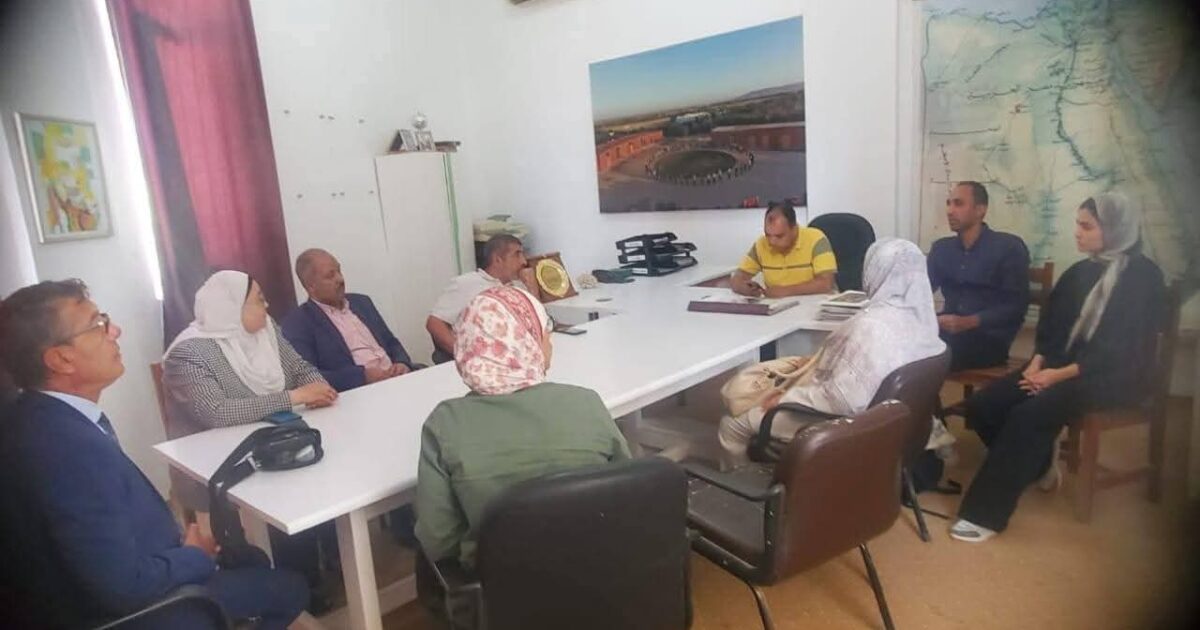 وفد أكاديمي من جامعة دمنهور يجري زيارة ميدانية لشركة سيكم للأعشاب ضمن مبادرتي "ابدأ" و"طرق الأبواب"