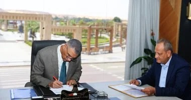 محافظ أسوان يخفض تنسيق الثانوية العامة
