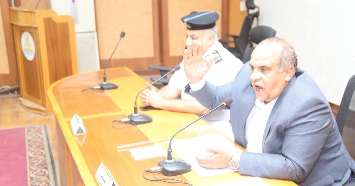 إزالة التعديات على أراضي الدولة.