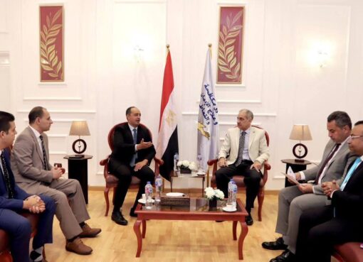 مدير صندوق مكافحة الإدمان ورئيس جامعة أسوان يعلنان عن فتح باب التقدم لأول دبلوم مهني للأخصائيين الاجتماعيين ..