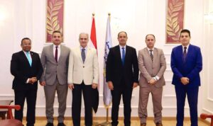 مدير صندوق مكافحة الإدمان ورئيس جامعة أسوان يعلنان عن فتح باب التقدم لأول دبلوم مهني للأخصائيين الاجتماعيين ..