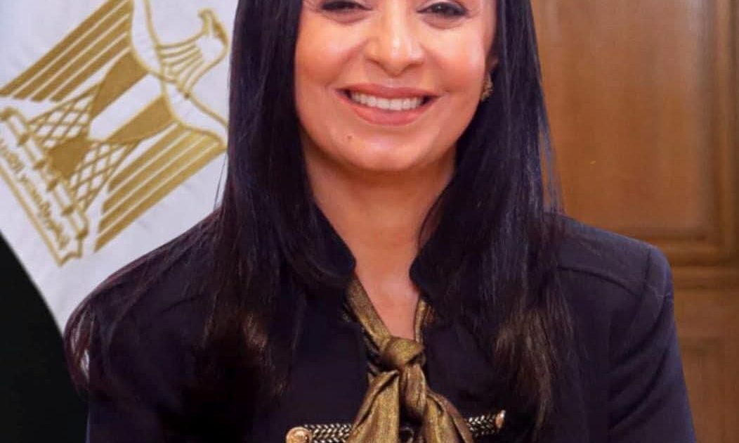 وزيرة التضامن الاجتماعي تصدر قرارًا بتكليف الدفعة 105 من خريجي الجامعات لأداء الخدمة العامة لمدة عام