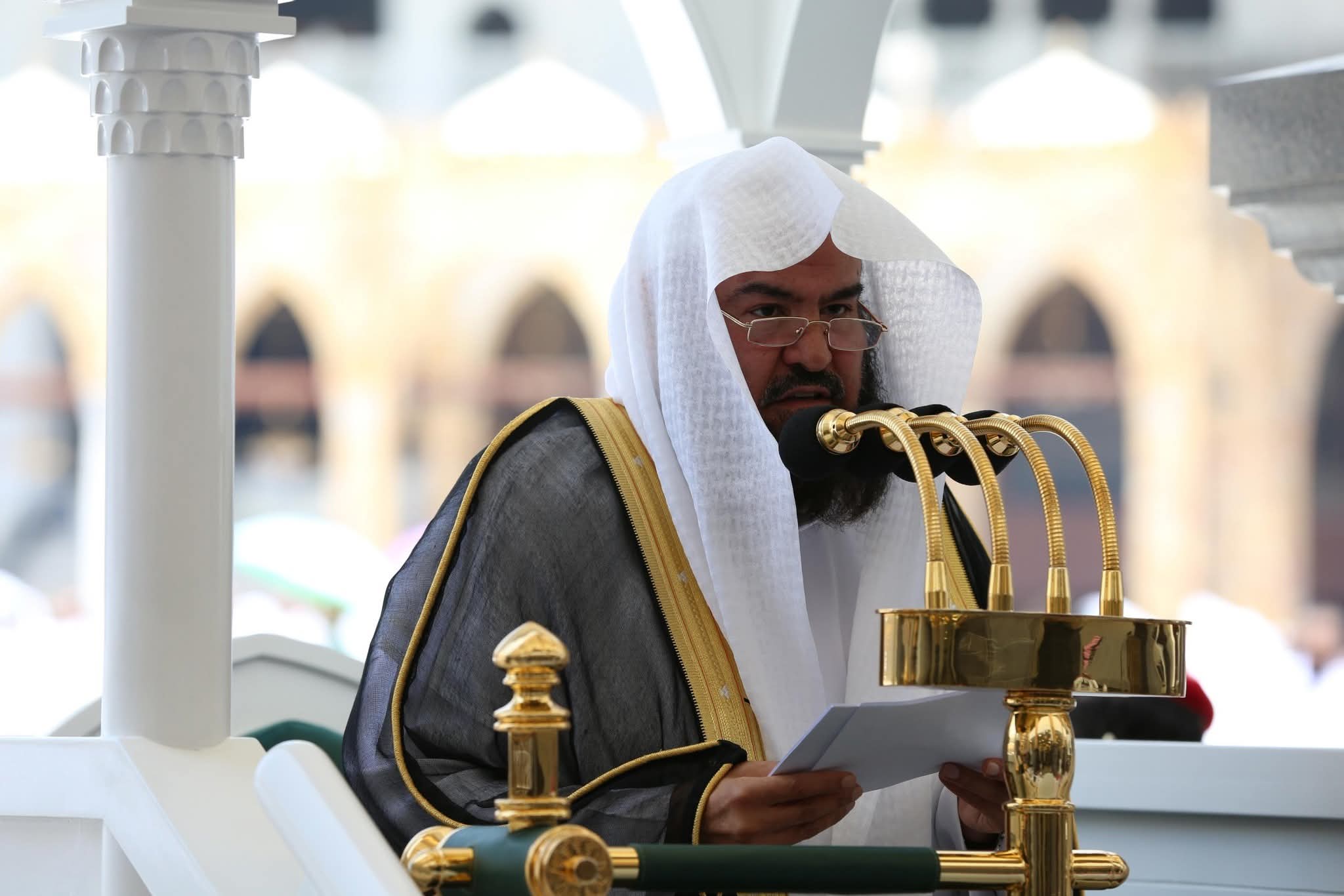 معالي الشيخ الدكتور عبدالرحمن السديس يؤم المصلين لصلاة الجمعة بالمسجد الحرام