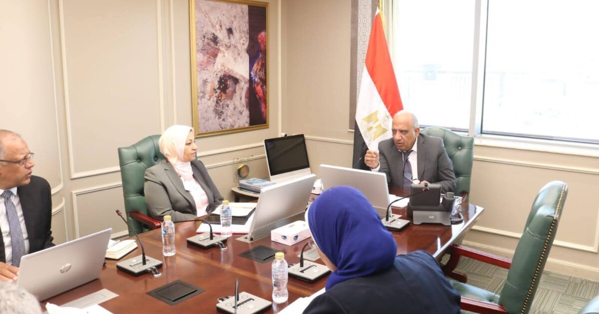 وزير الكهرباء: تنفيذ مشروعات الطاقة التى قيد التنفيذ والمخططة والعقود العمل عليها 