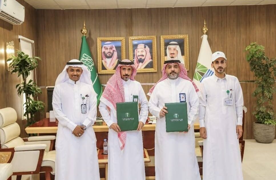بيئة رابغ وبلدية المحافظة توقعان مذكرة تفاهم لتعزيز الشراكة المجتمعية في التشجير والحفاظ على البيئة