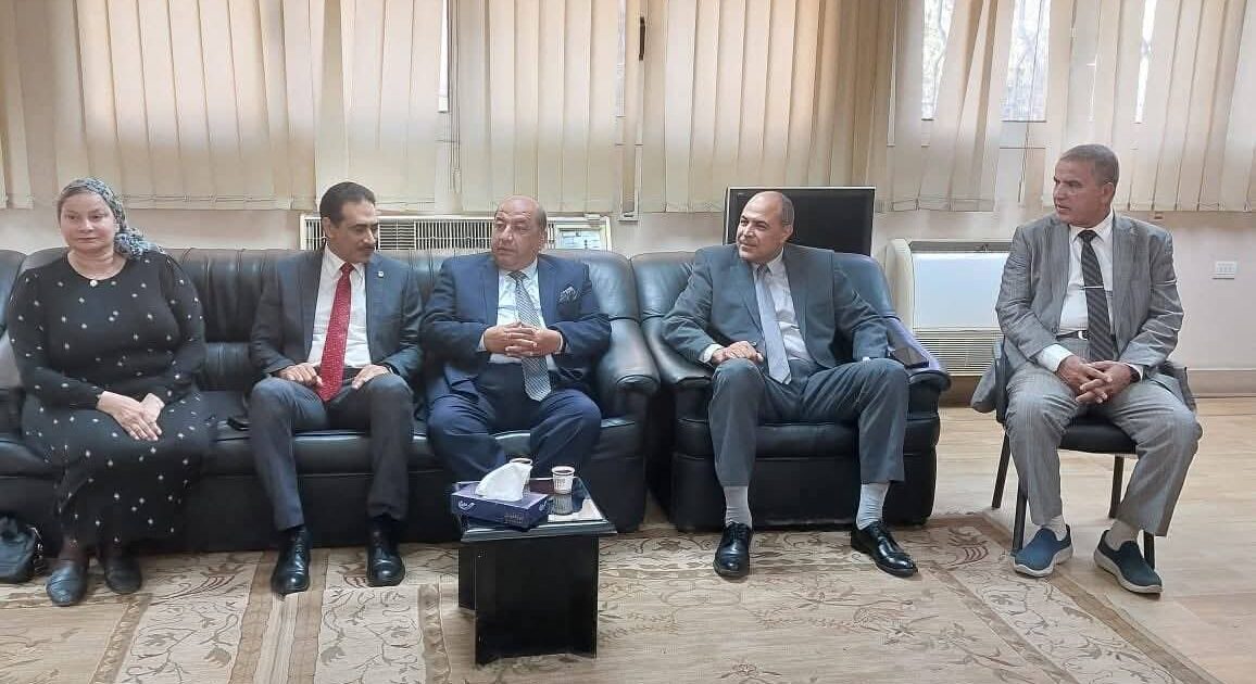 آثار القاهرة تنظم أول مؤتمر علمى لشباب الباحثين بعنوان "دراسات في علم الآثار" بالتعاون مع كلية البنات بجامعة عين شمس.