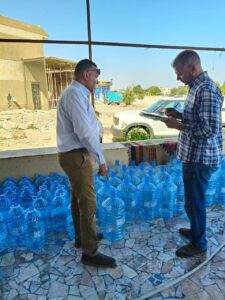 مديريه التموين والتجاره الداخليه بالسويس ضبط أحد الأماكن غير المرخصة يستخدم في تعبئة زجاجات مياه شرب من الحنفيه