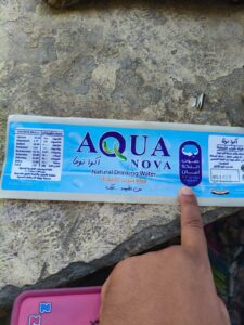 مديريه التموين والتجاره الداخليه بالسويس ضبط أحد الأماكن غير المرخصة يستخدم في تعبئة زجاجات مياه شرب من الحنفيه