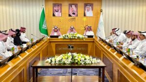 مدير عام التعليم بمحافظة الطائف يرأس اجتماع اللجنة التنفيذية الـ ٢٣ في تعليم الطائف