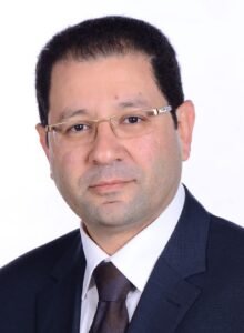 الأستاذ الدكتور محمد صالحين قائمًا بأعمال نائب رئيس جامعة عين شمس الأهلية للشئون الأكاديمية