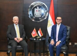 وزير الاستثمار والتجارة الخارجية يستقبل وزير التجارة وتنمية الصادرات بالجمهورية التونسية